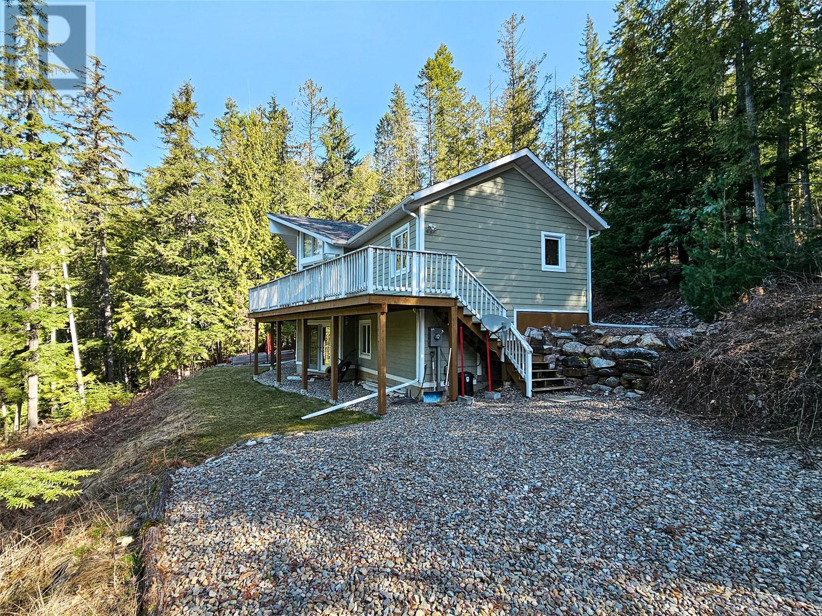 16242 Selkirk Rd Selkirk Rd, Crawford Bay, BC V0B 1E0