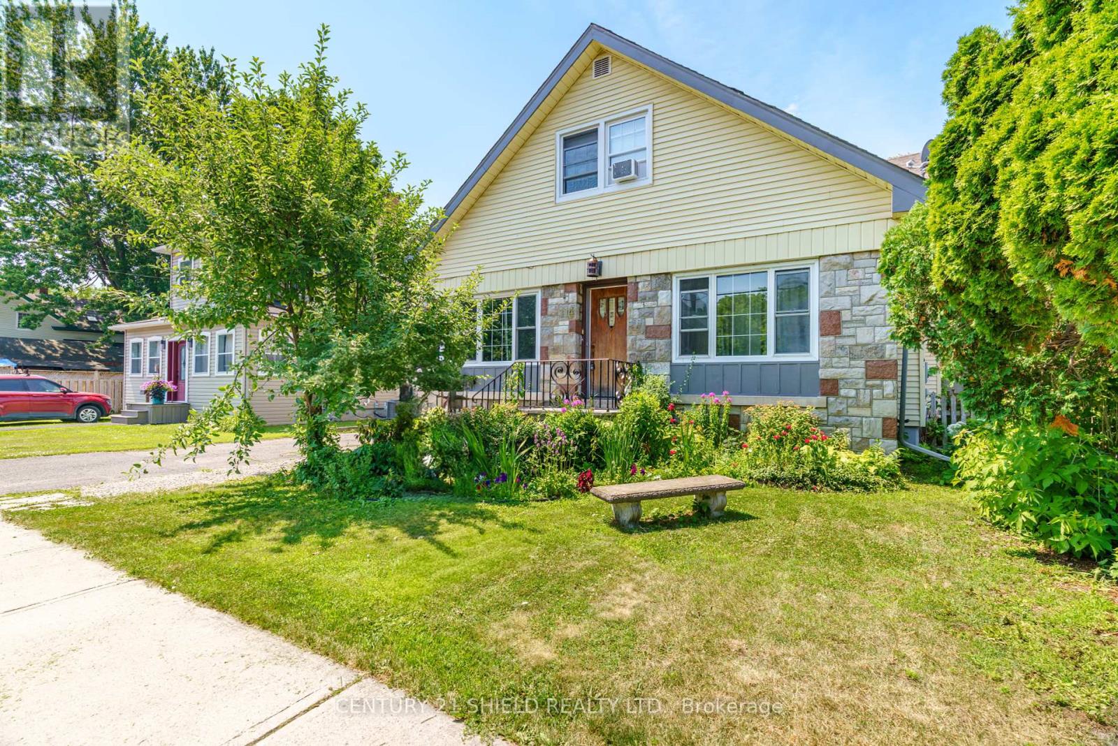 114 Gloucester St N, Cornwall, ON K6H 3W4