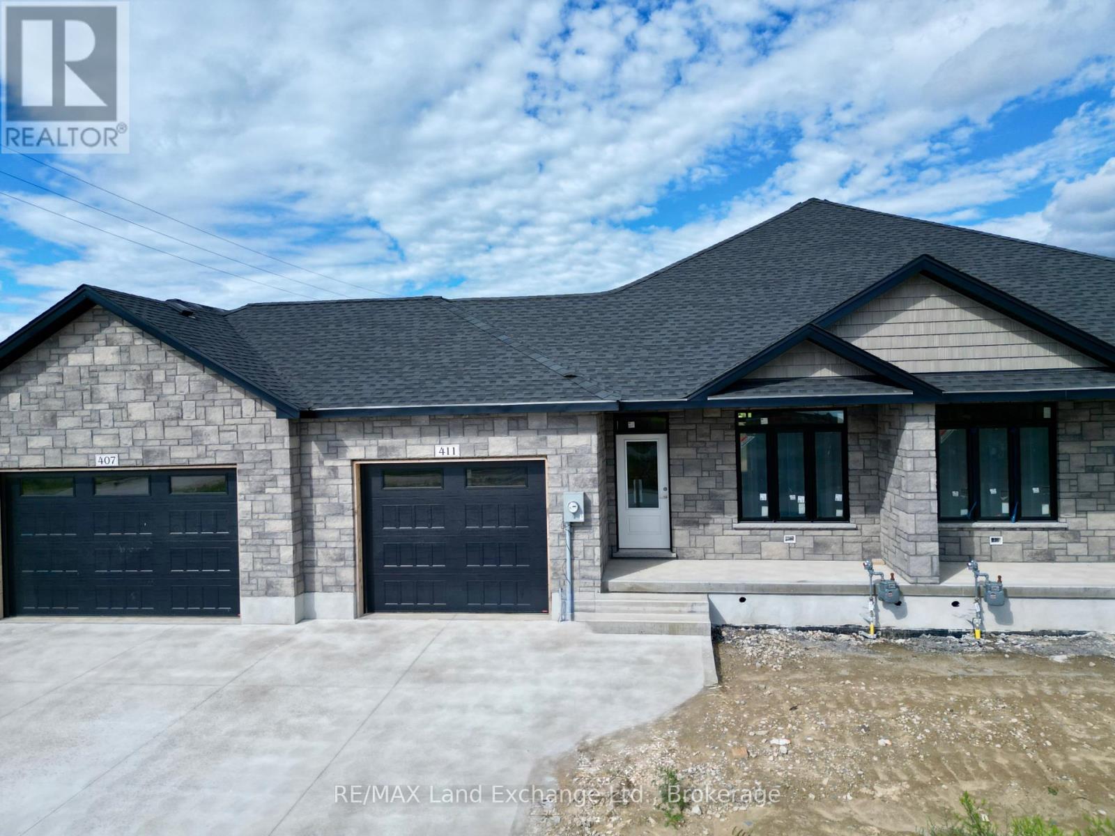 411 Ivings Dr, Saugeen Shores, ON N0H 2C1