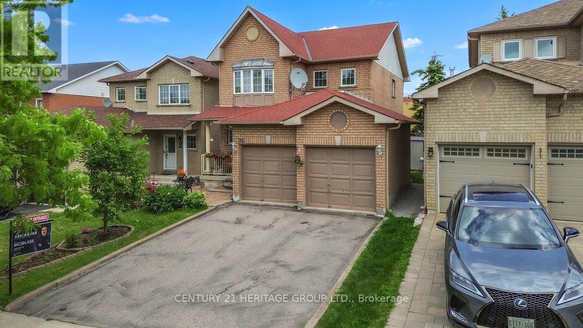 765 Dillman Ave, Newmarket, ON L3X 2K3