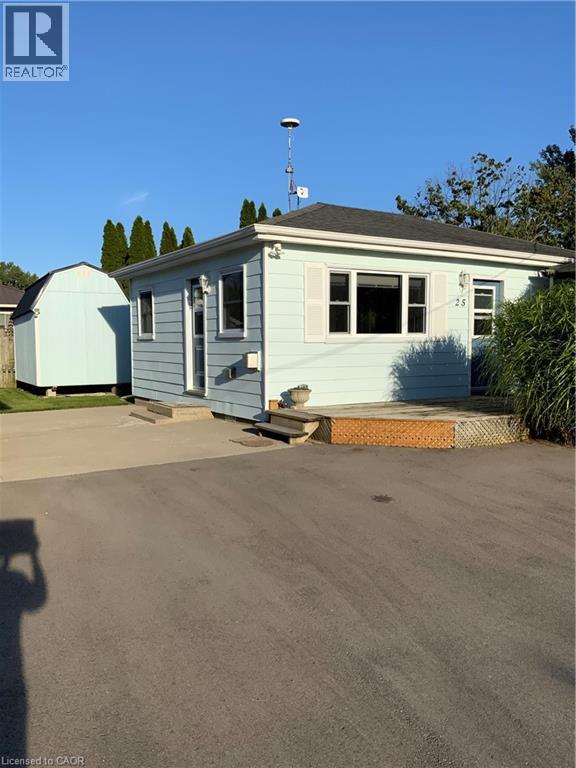 25 First St, Long Point, ON N0E 1M0