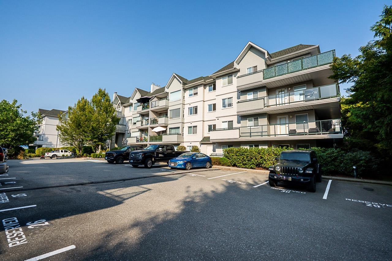 33718 King Road Unit 402, Abbotsford, BC V2S 8J3
