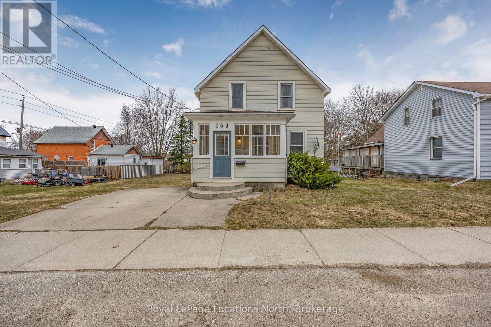 163 Henry St, Meaford, ON N4L 1E1