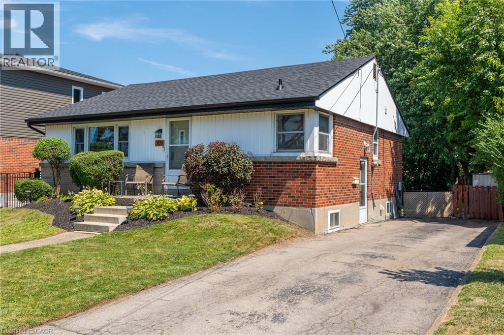 309 E 45th St, Hamilton, ON L8T 3K7