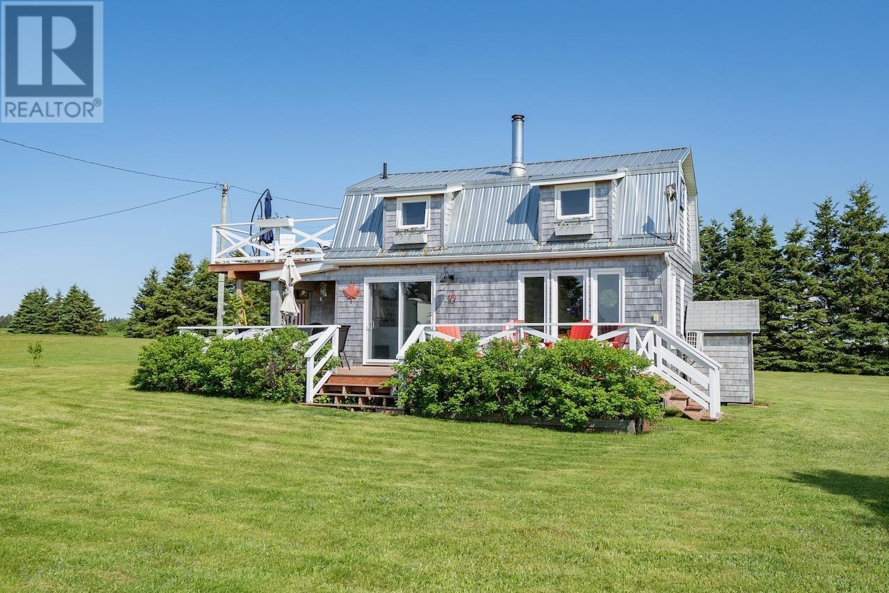 10 Jenkinsrobertson Rd, Souris, PE C0A 2B0