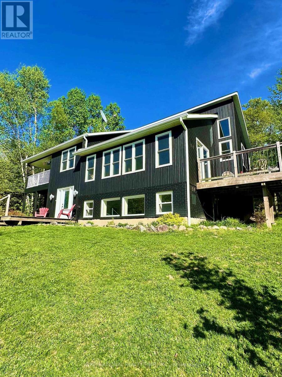 336 Clear Lake Rd, Seguin, ON P2A 2W8