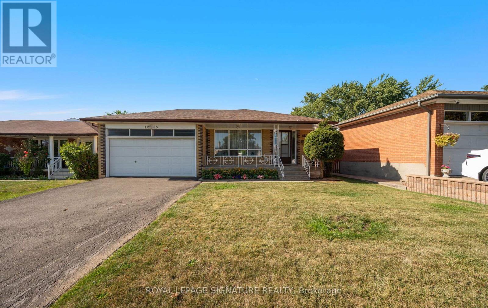 1225 Mcbride Ave, Mississauga, ON L5C 1N1
