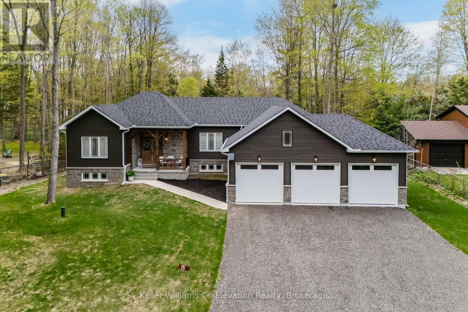 15 Pinecone Ave, Tiny, ON L9M 0J2