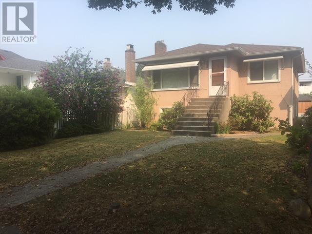 5336 Rhodes St, Vancouver, BC V5R 3N8