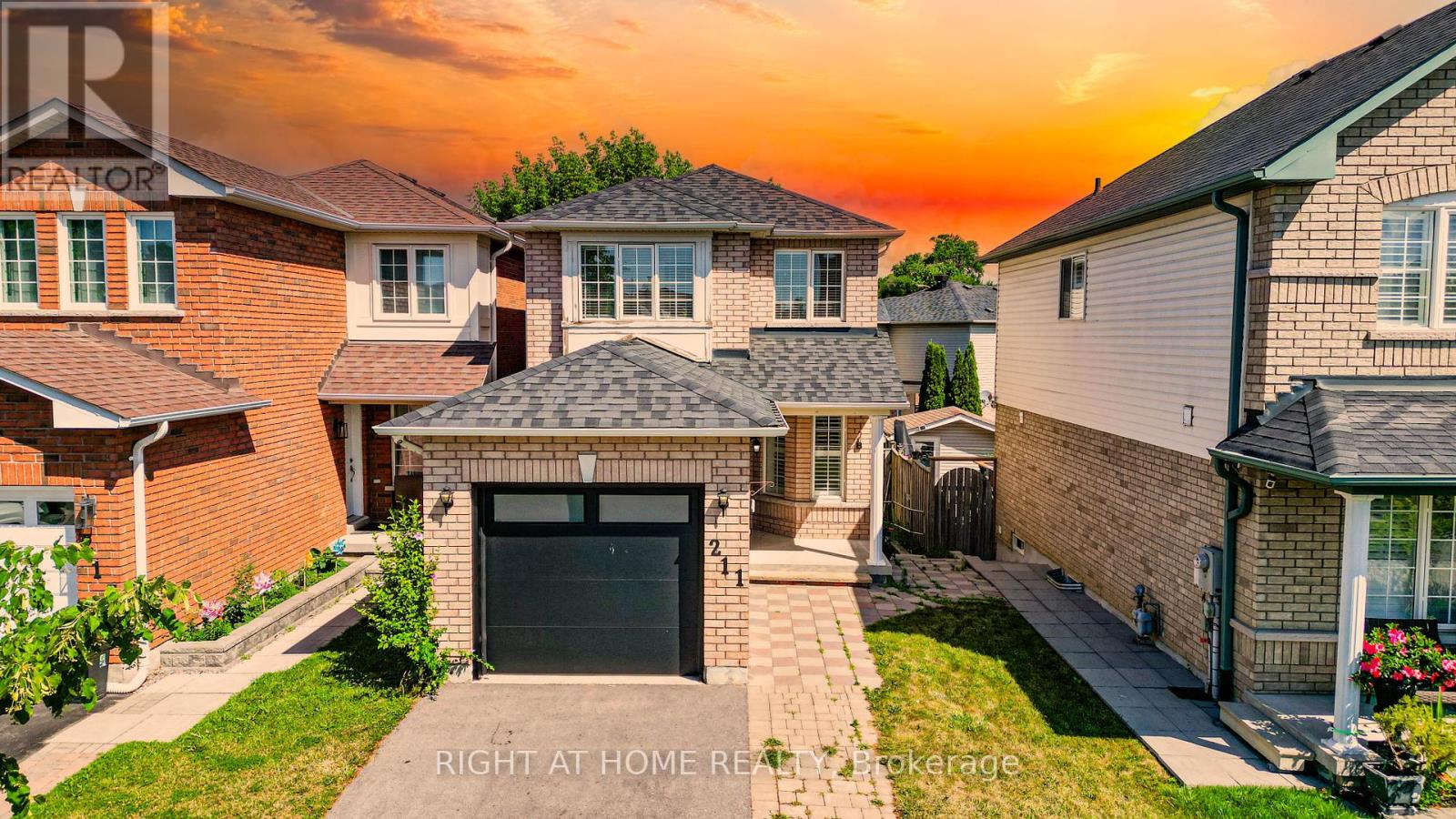 211 Andona Cres, Toronto, ON M1C 5J8