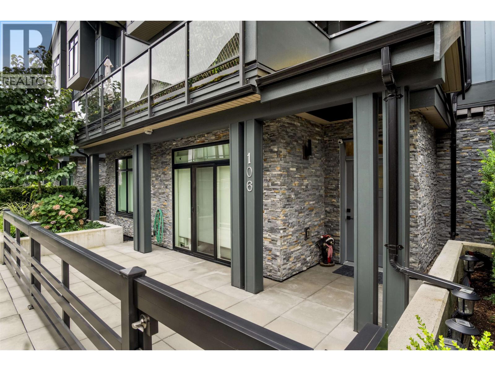 7131 17th Avenue Unit 106, Burnaby, BC V3N 1K8