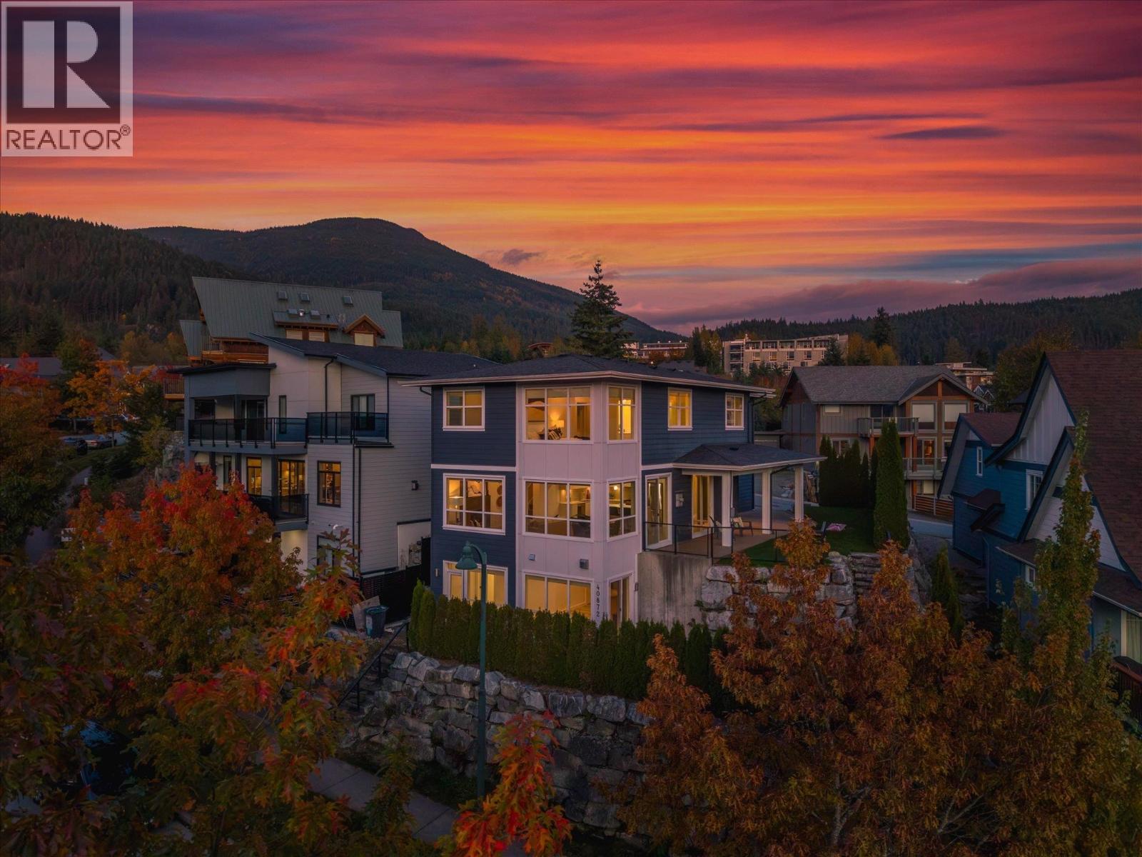 40872 The Cres, Squamish, BC V8B 0R9