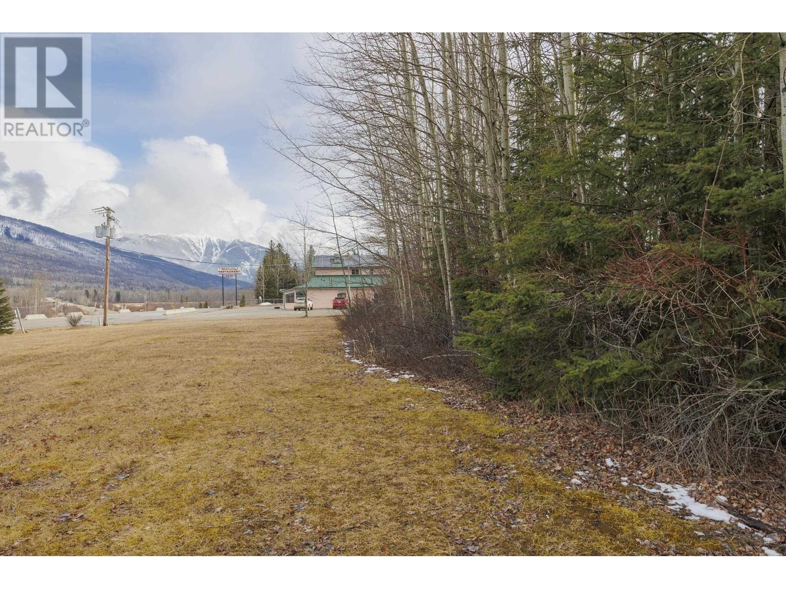 1105 SE Frontage Rd, McBride, BC V0J 2E0