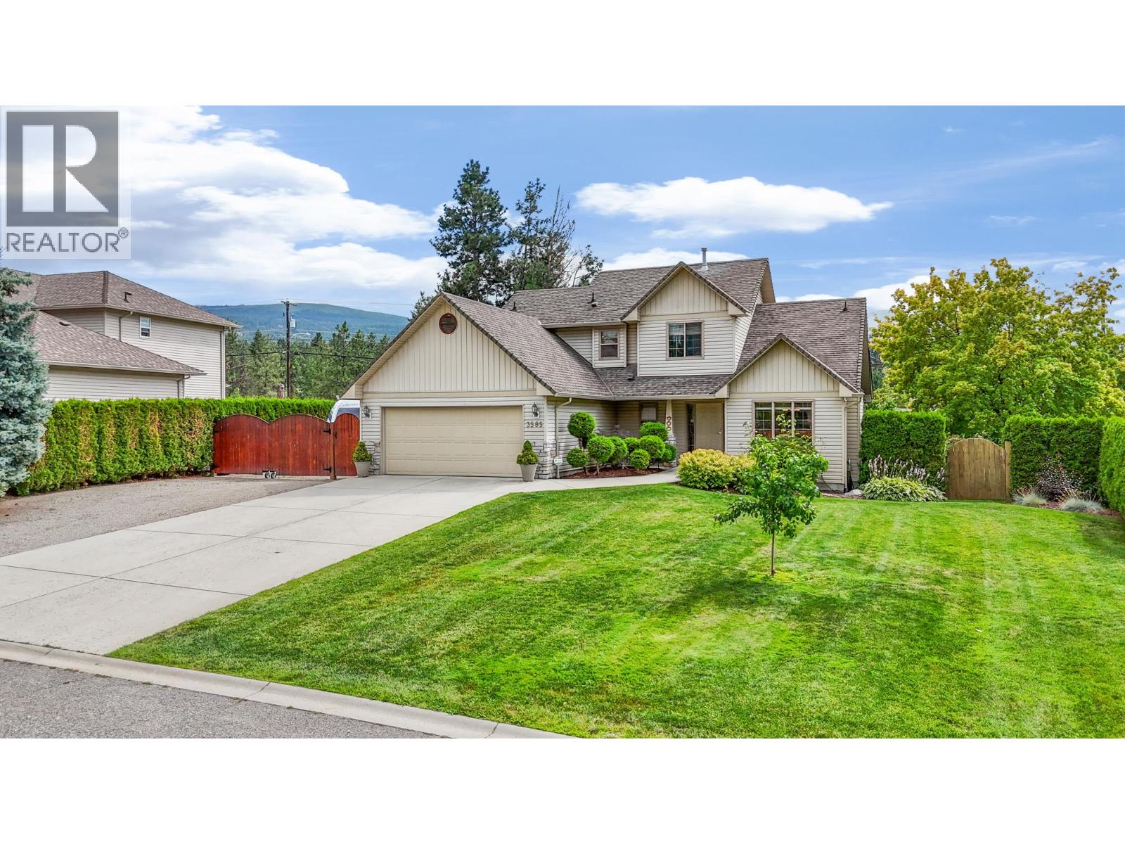 3585 Kimatouche Rd, Kelowna, BC V1Y 3G2