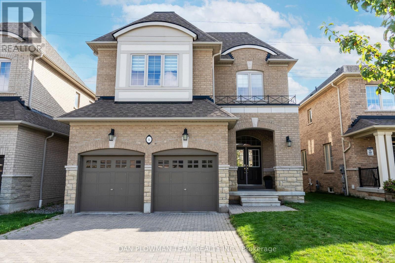 11 Ravensedge Ct, Whitby, ON L1R 0P3