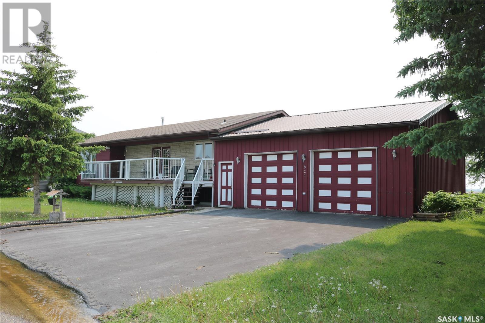 821 Centennial Cres, Whitewood, SK S0G 5C0