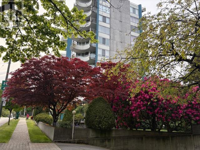 4691 W 10th Avenue Unit 203, Vancouver, BC V6R 2J3