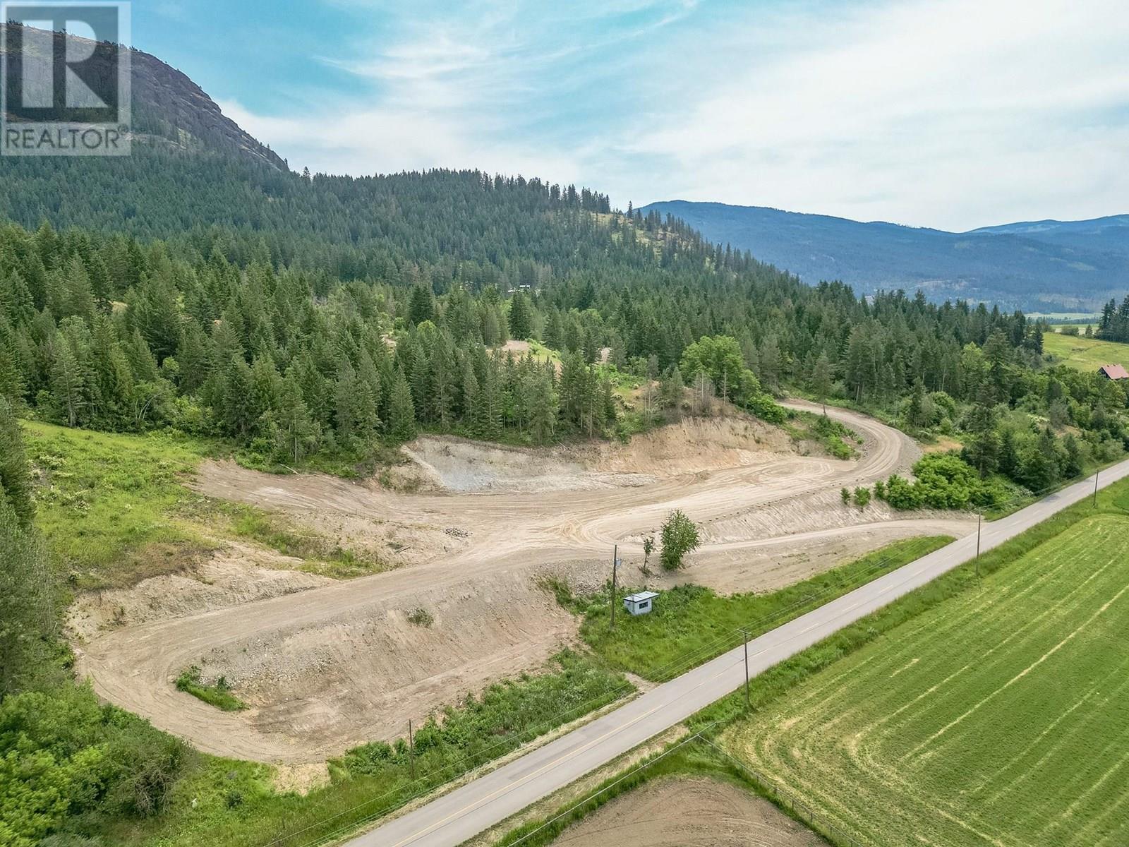 229 Enderby Grindrod Rd, Enderby, BC V0E 1V4