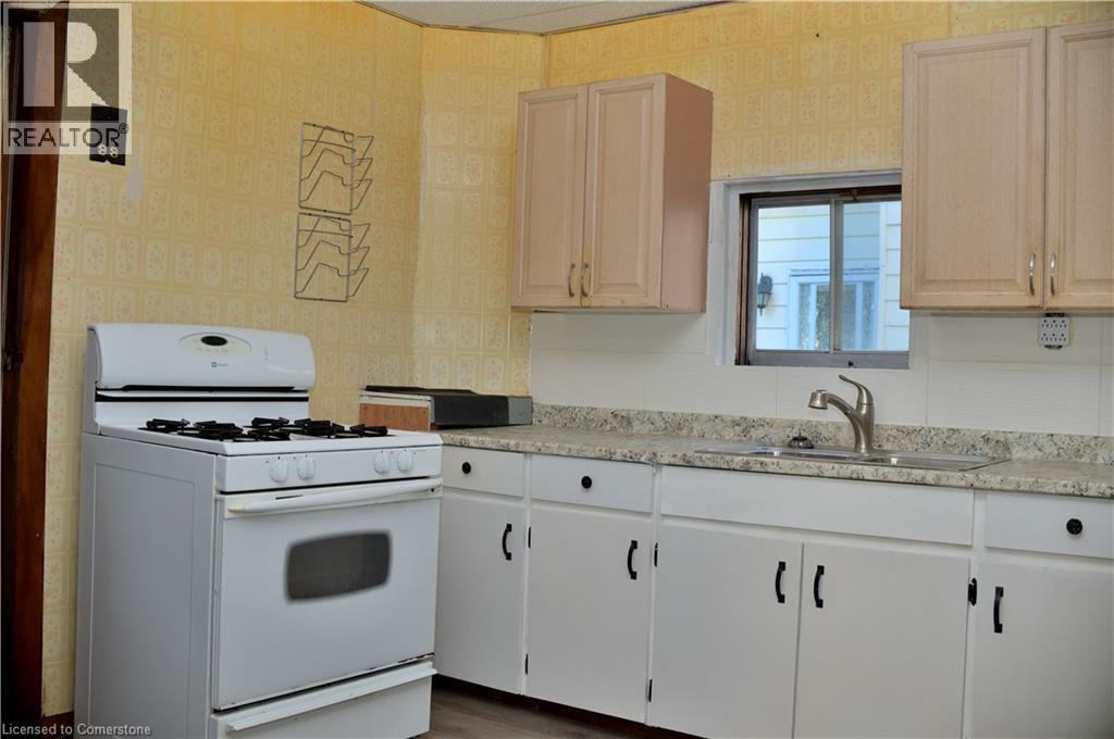 116 S Cayuga St W, Dunnville, ON N1A 2P4