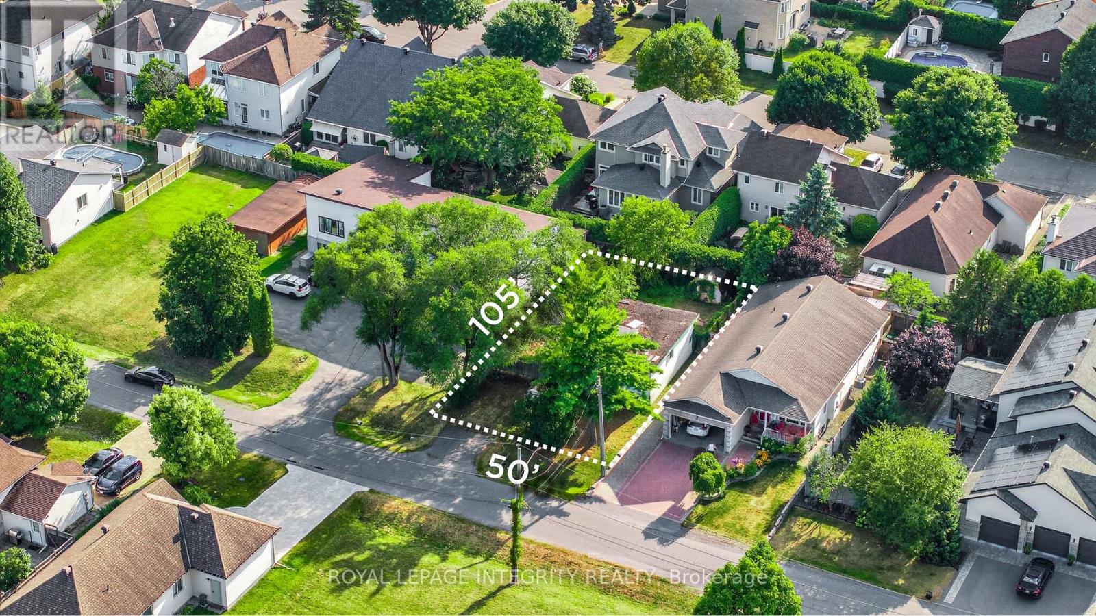 924 Beauchamp Ave, Ottawa, ON K1C 3A8