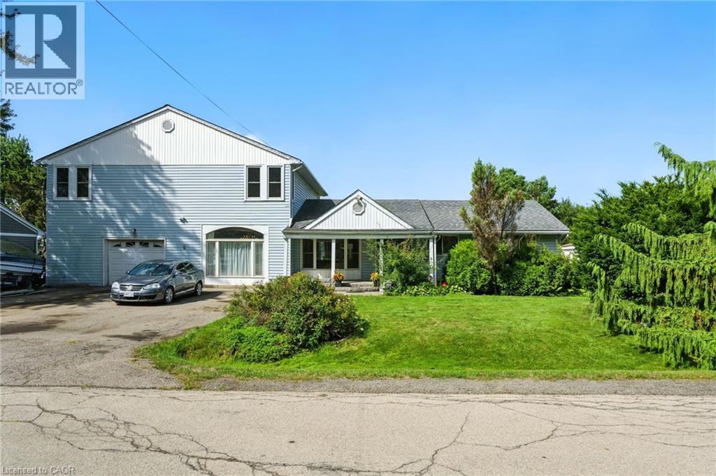 5 Mazza Ave, Hamilton, ON L9H 5E2