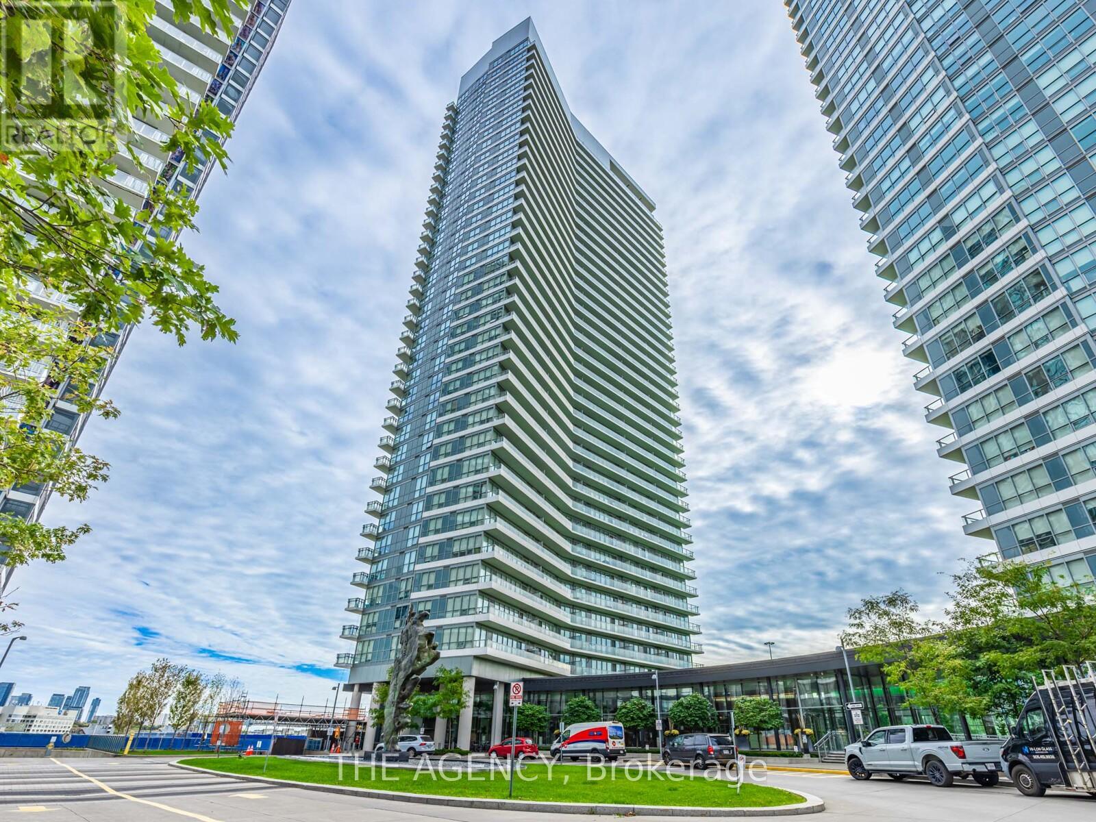 3702 117 Mcmahon Dr, Toronto, ON M2K 0E4