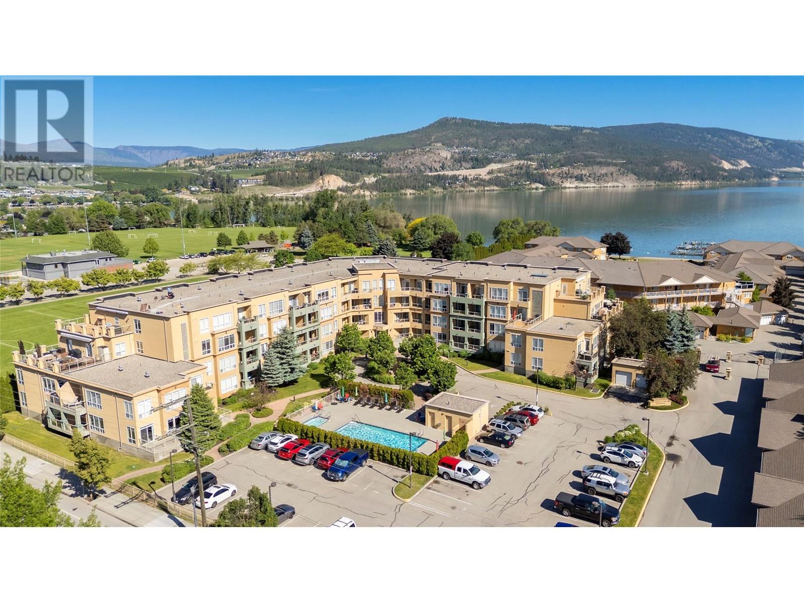 3550 Woodsdale Road Unit 212, Lake Country, BC V4V 2P5
