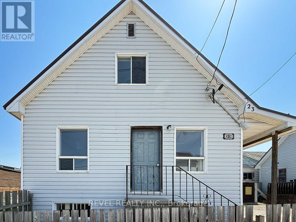 23-25 Aura Lake St, Timmins, ON P0N 1G0