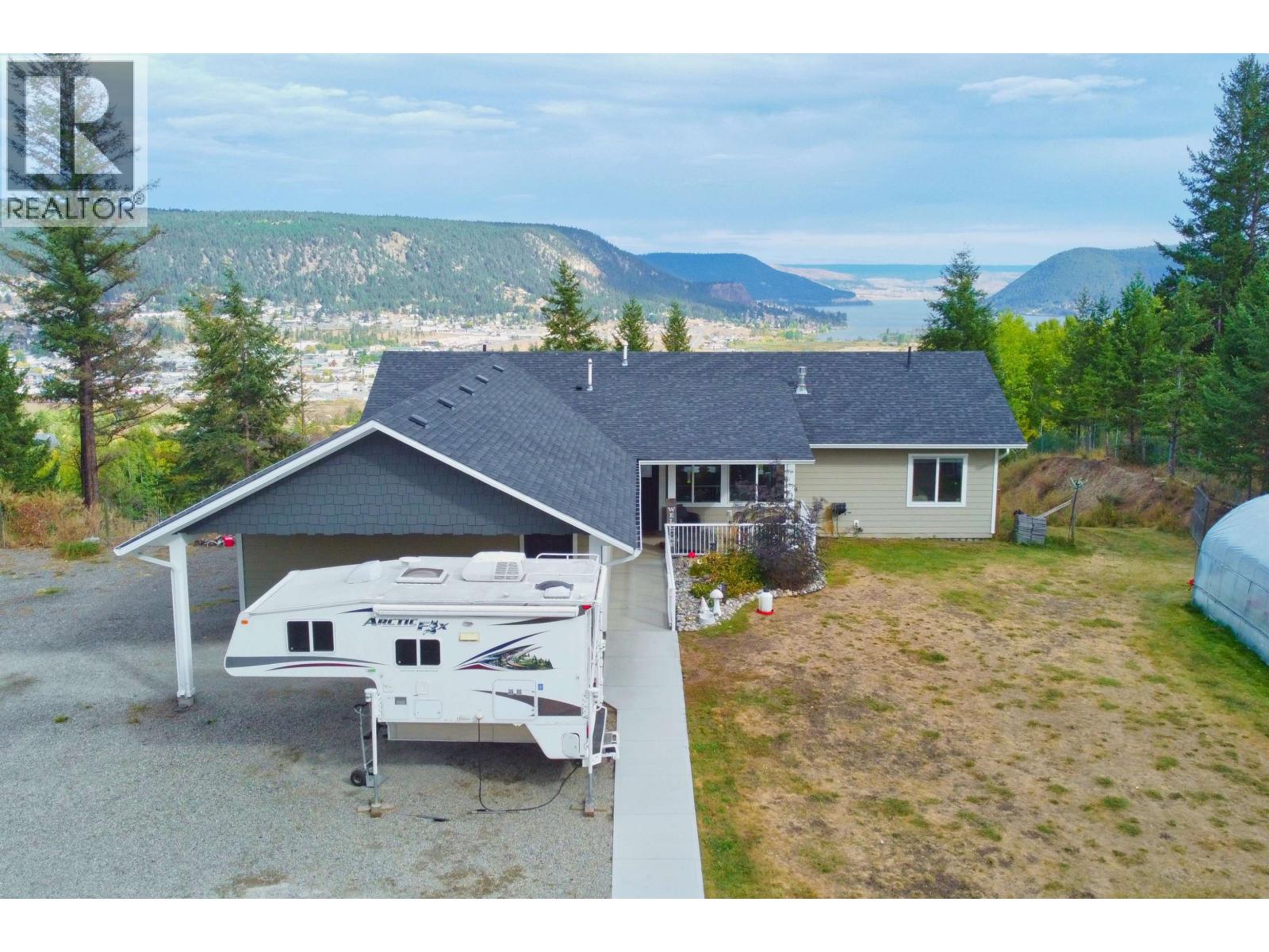 266 Woodland Dr, Williams Lake, BC V2G 4P9