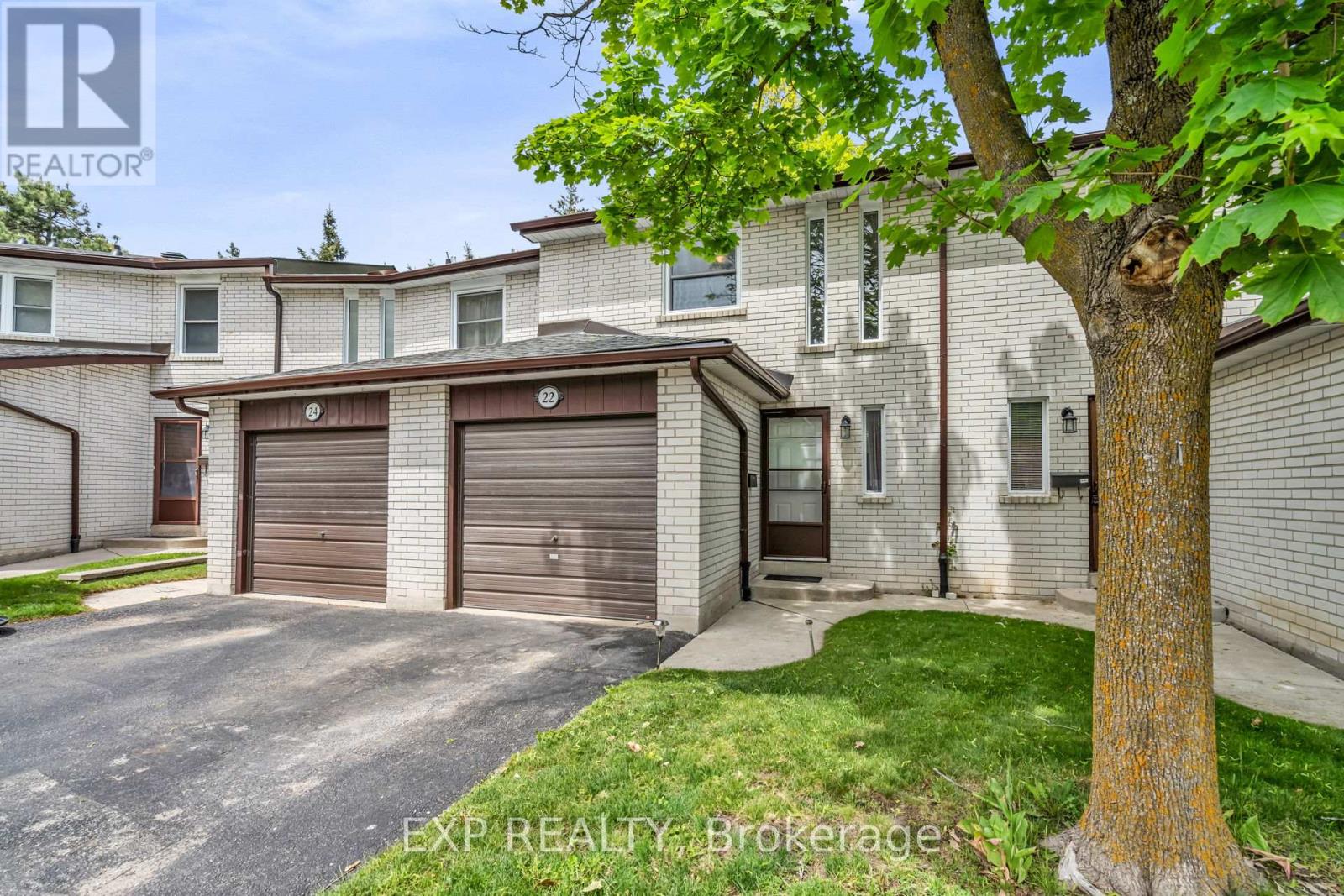 325 22 Niles Way, Markham, ON L3T 5B8