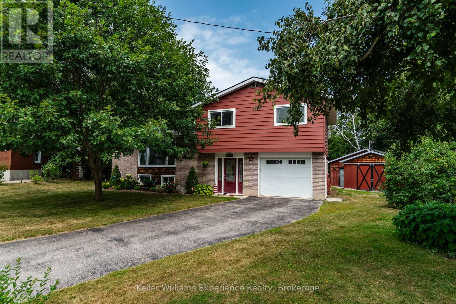 1128 Edgar Ct, Midland, ON L4R 5J1