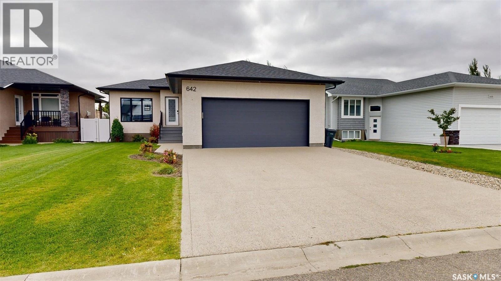 642 Aspen Cres, Pilot Butte, SK S0G 3Z0