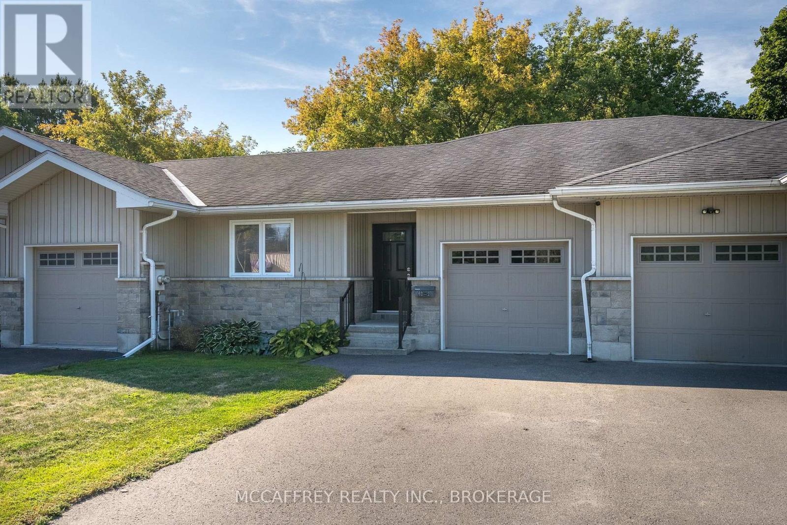 2 62 County Rd 8, Greater Napanee, ON K7R 3E7