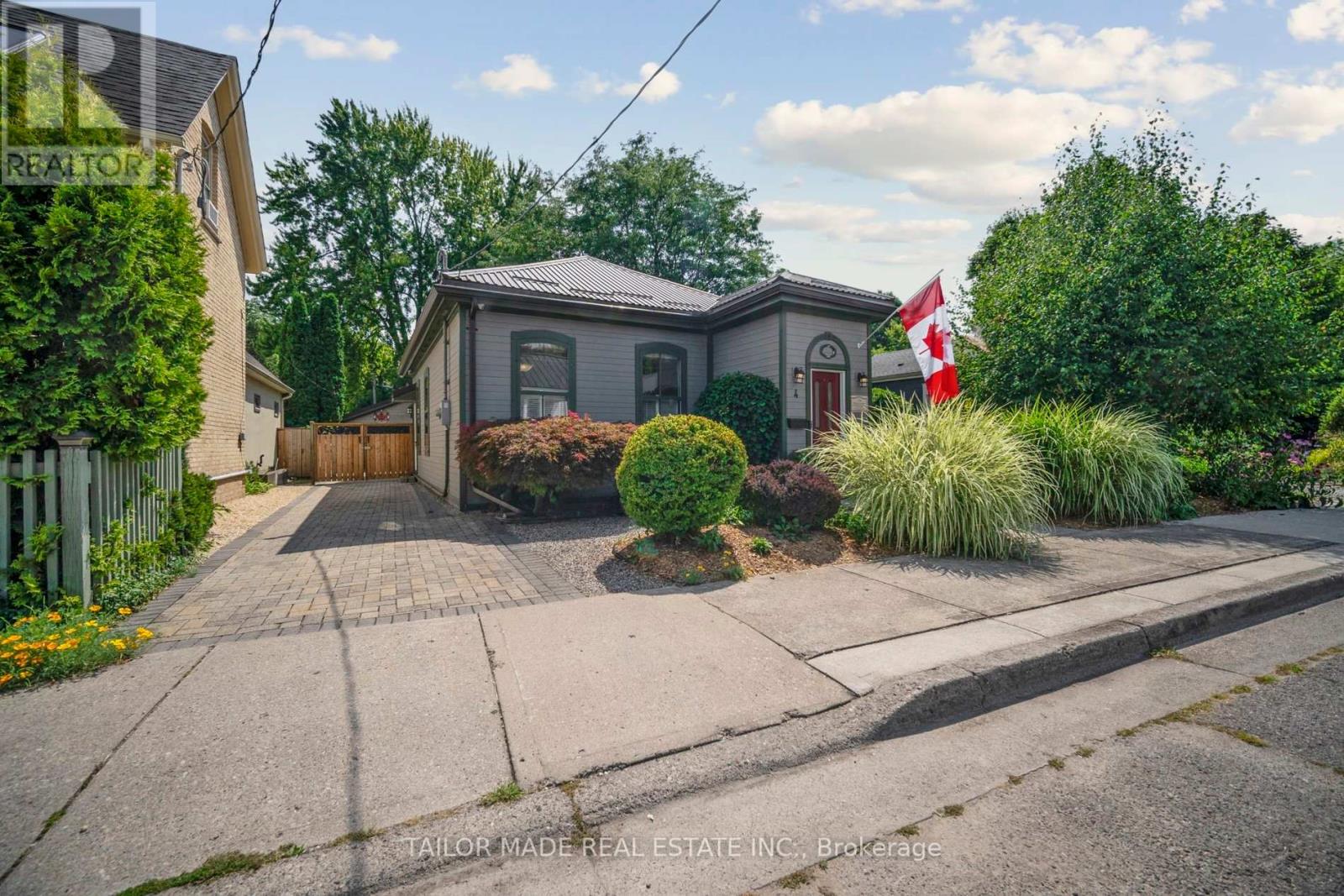 4 Leslie St, London, ON N6H 1H9