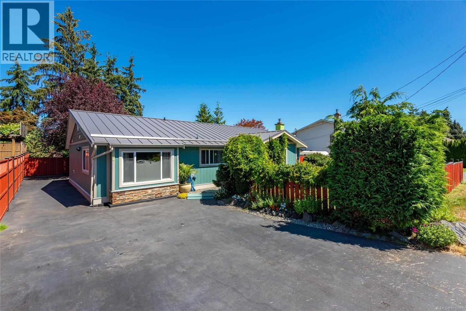564 Holm Rd, Campbell River, BC V9W 1W4