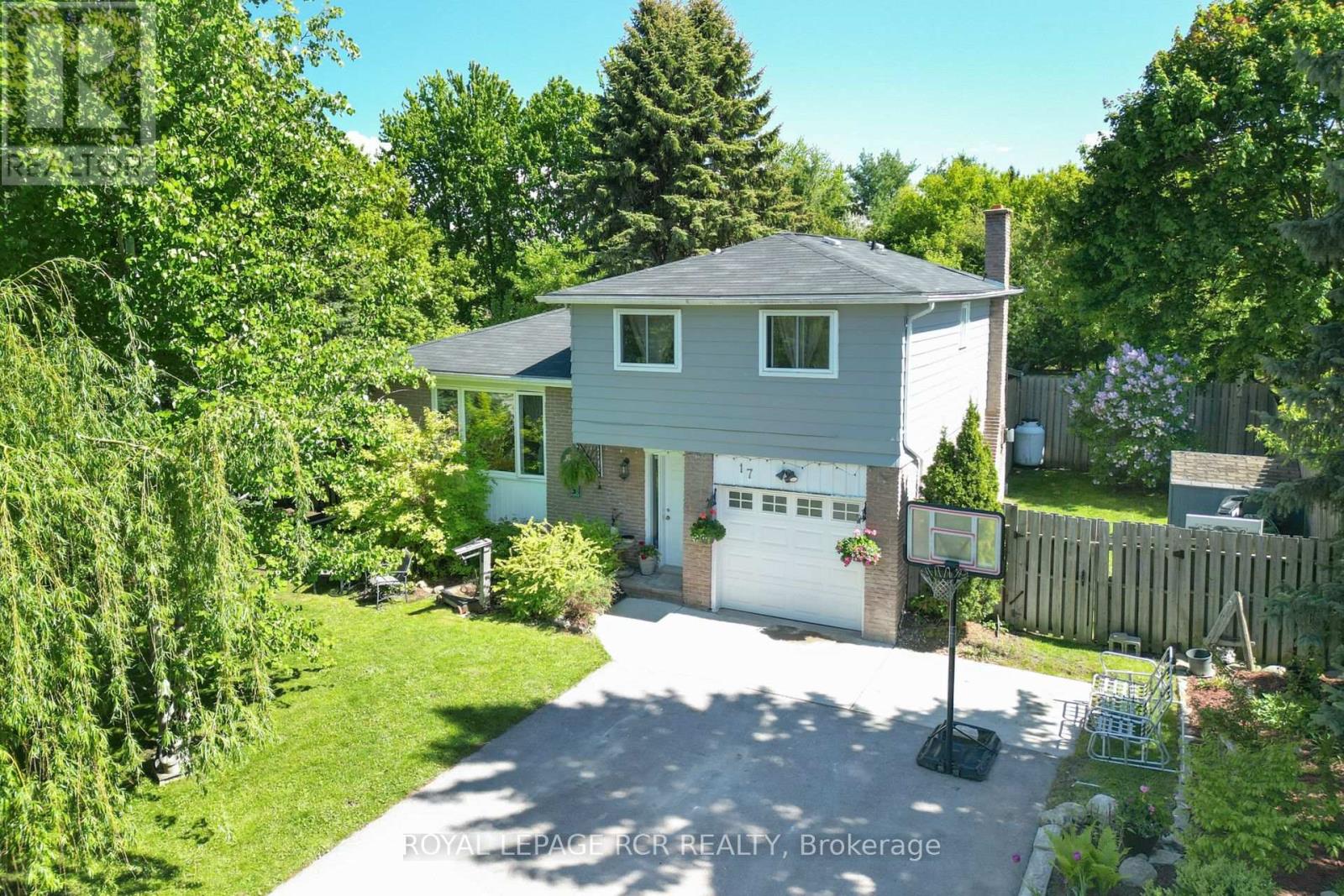 17 Jamieson Dr, Adjala-Tosorontio, ON L9R 1V1