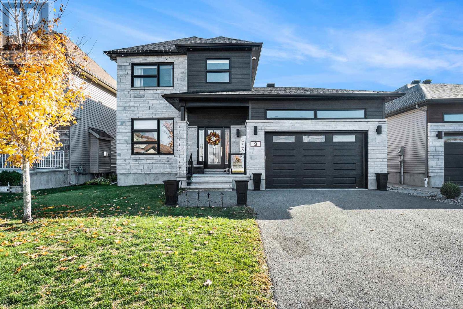 9 Richer St W, North Stormont, ON K0A 1R0