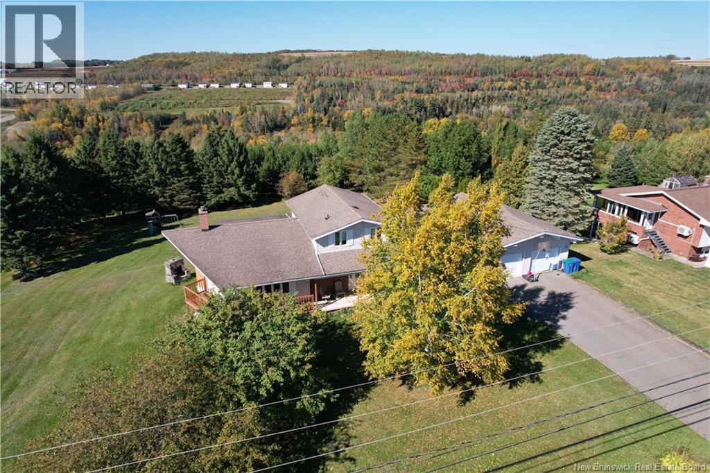 245 Beaulieu St, Grand-saultgrand Falls, NB E3Y 1E4