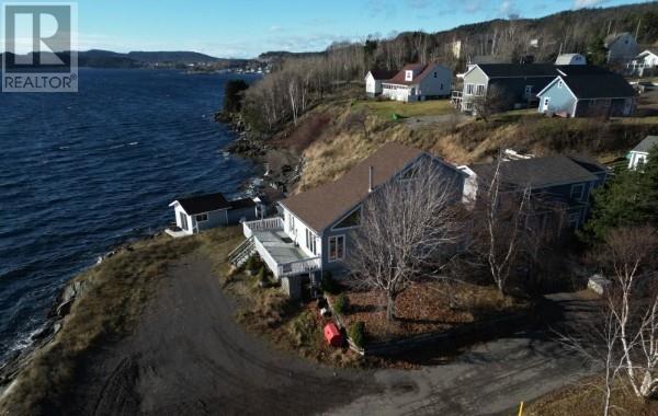 11 Sycamore St, Springdale, NL A0J 1T0