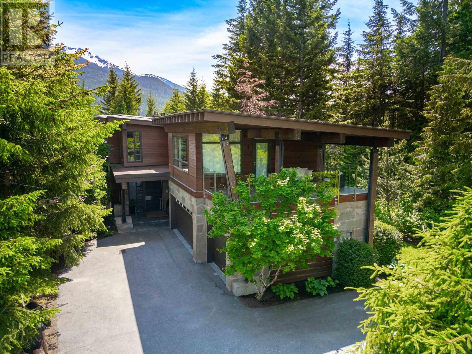 7134 Nesters Rd, Whistler, BC V8E 0E2