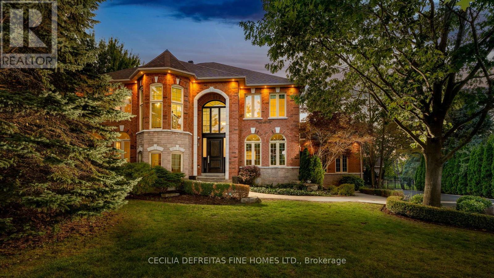 74 Mactaggart Dr, King, ON L0G 1N0