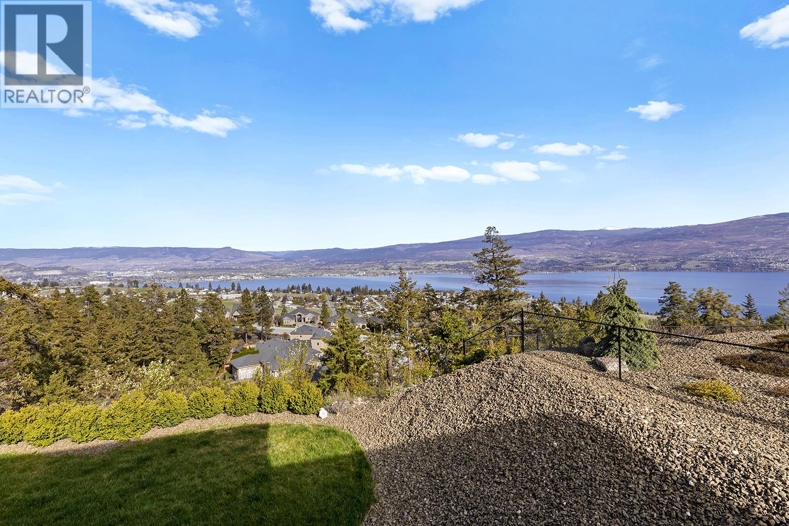 3104 Lakeview Cove Rd, West Kelowna, BC V1Z 3P6