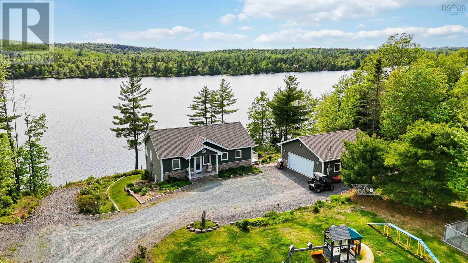 223 Red Tail Dr, Mahone Bay, NS B0J 2E0