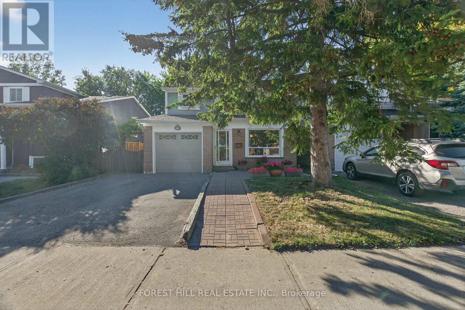 116 Springhead Gdns, Richmond Hill, ON L4C 5C4