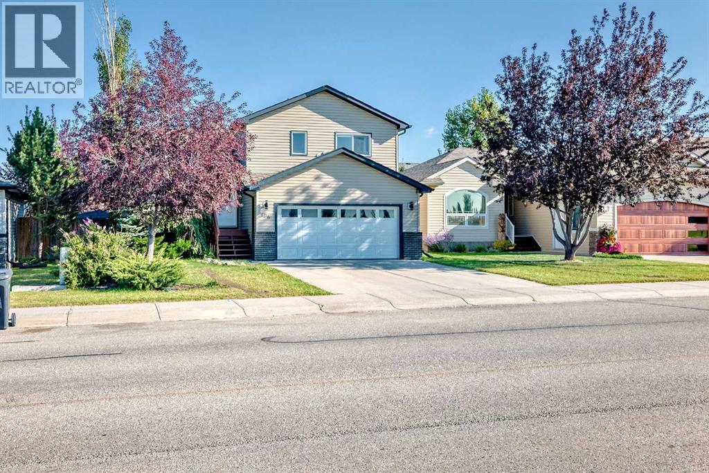 108 Hillview Dr, Strathmore, AB T1P 1S6