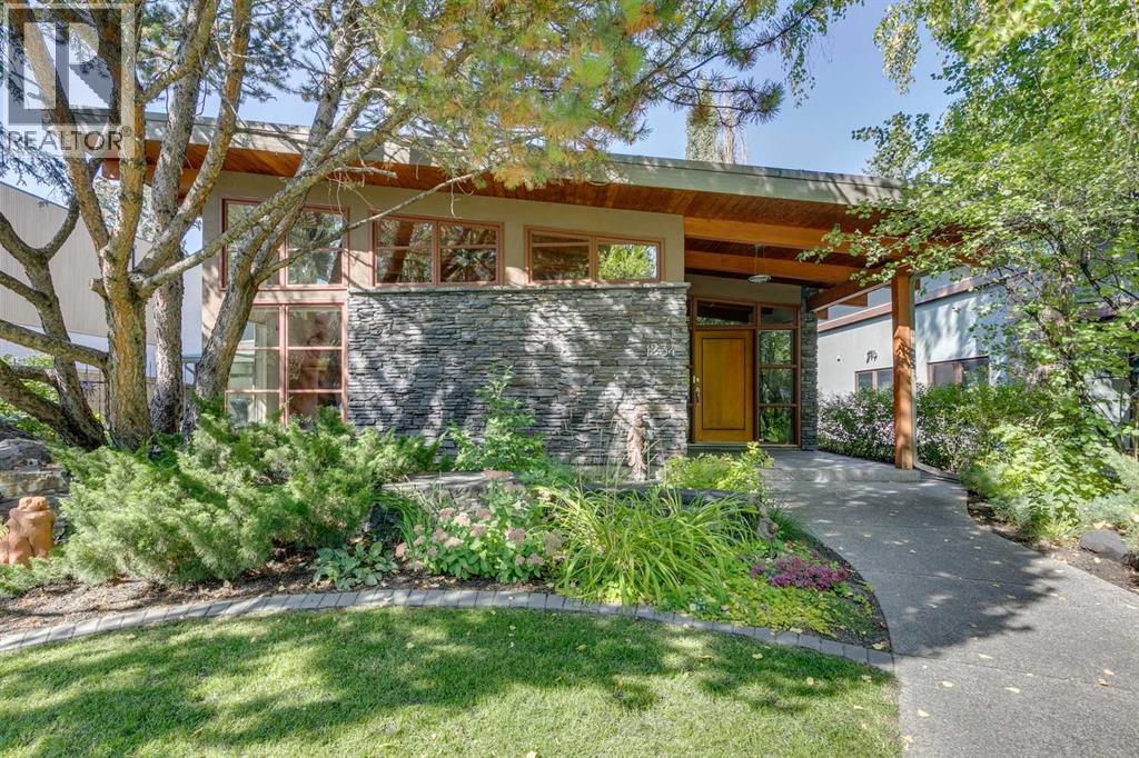 1234 Lansdowne Ave SW, Calgary, AB T2S 1A6