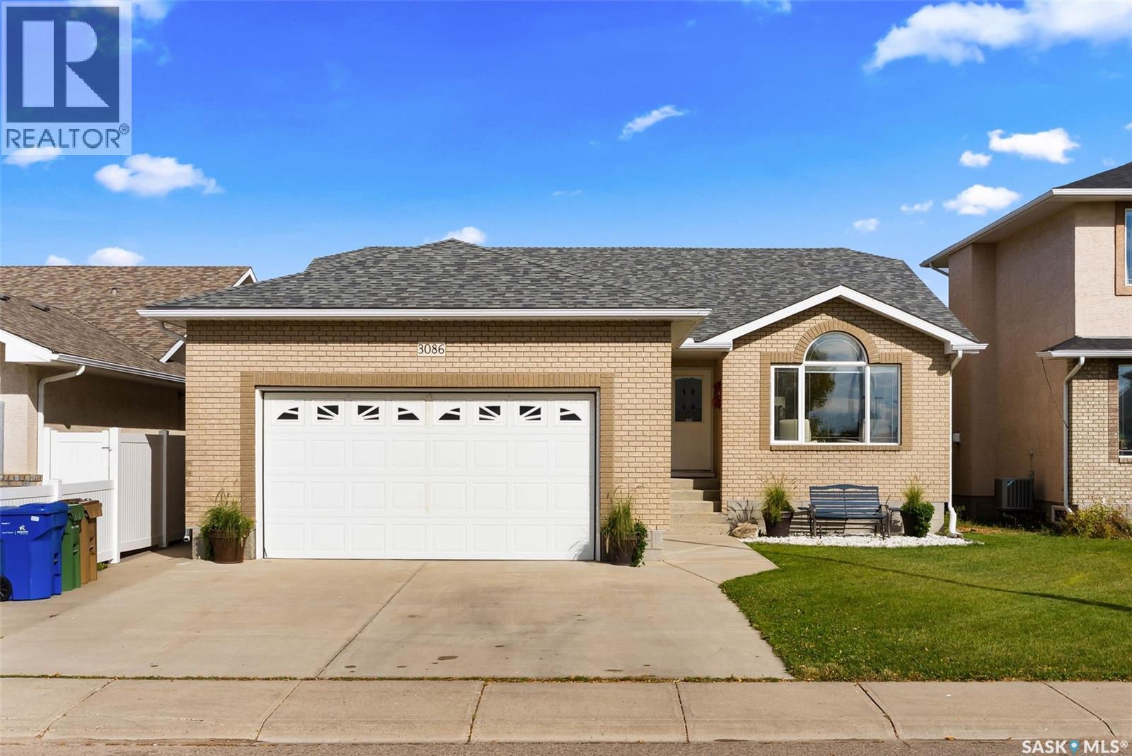 3086 Cranbourn Cres, Regina, SK S4V 3B3