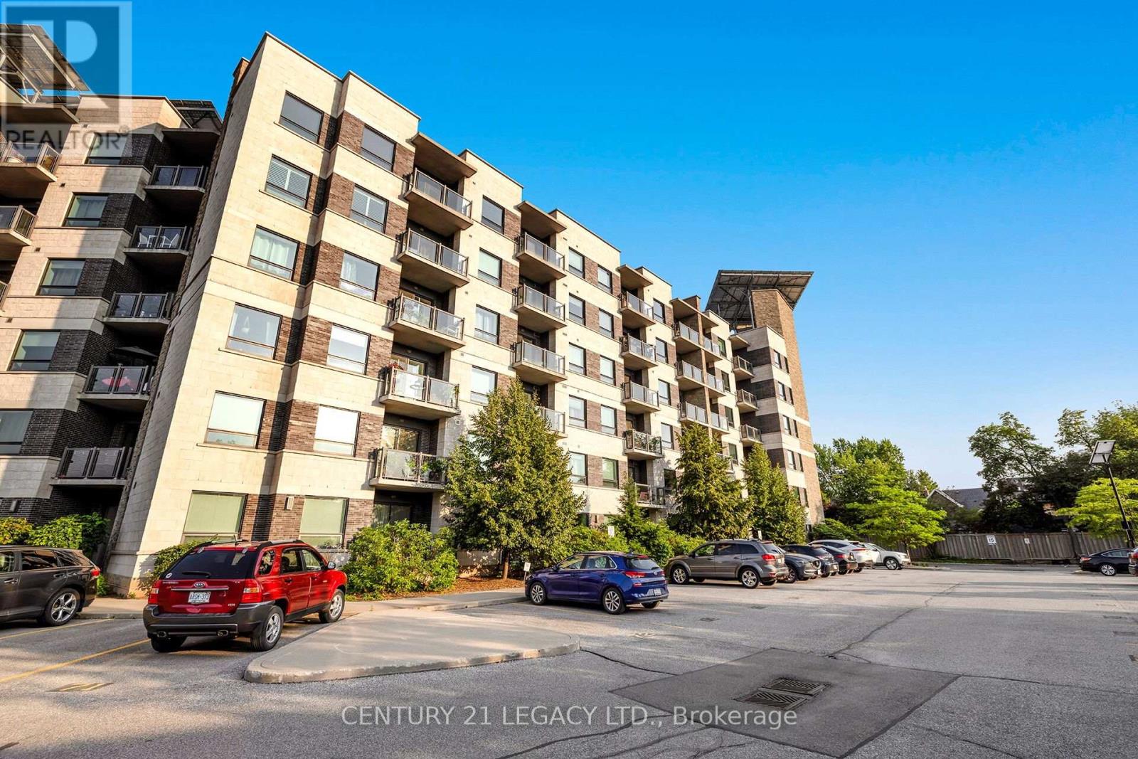 424 383 Main St E, Milton, ON L9T 1P7