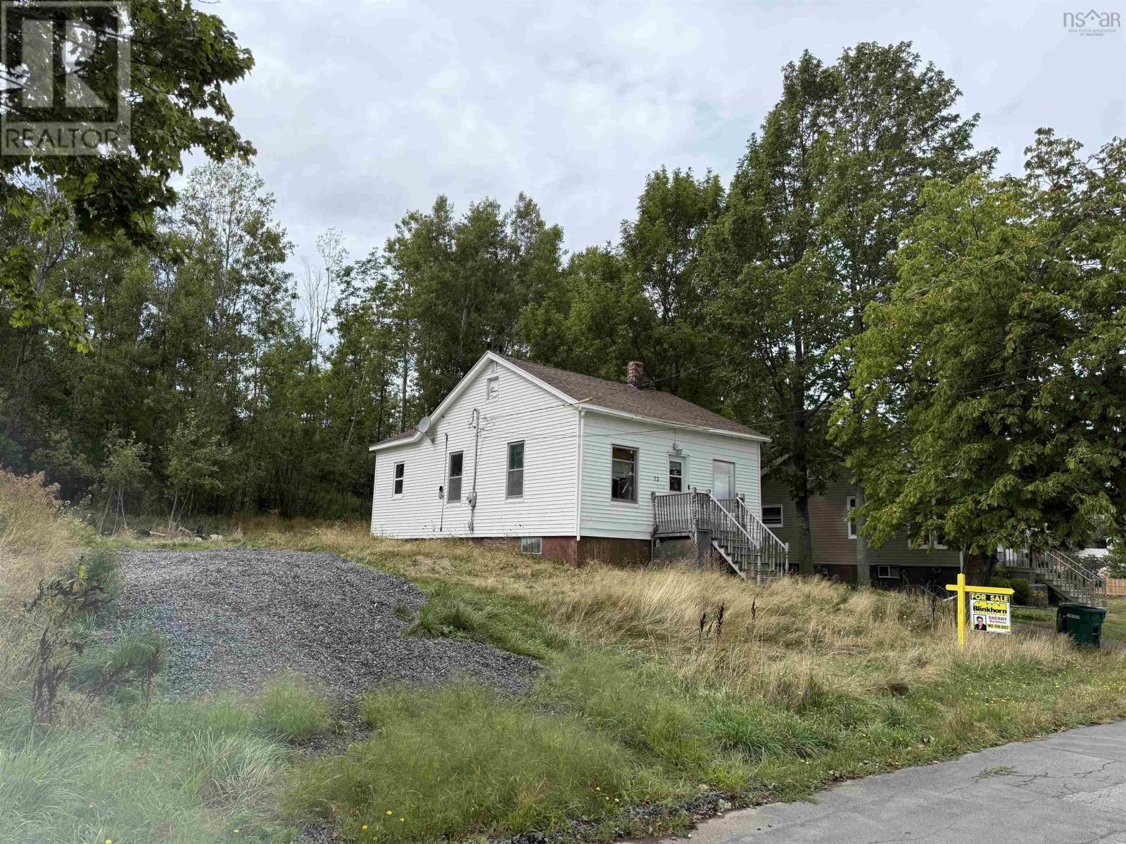 73 Ellis St, New Glasgow, NS B2H 2G9