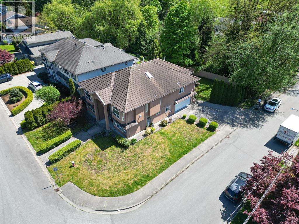 21008 Barker Ave, Maple Ridge, BC V2X 8R6